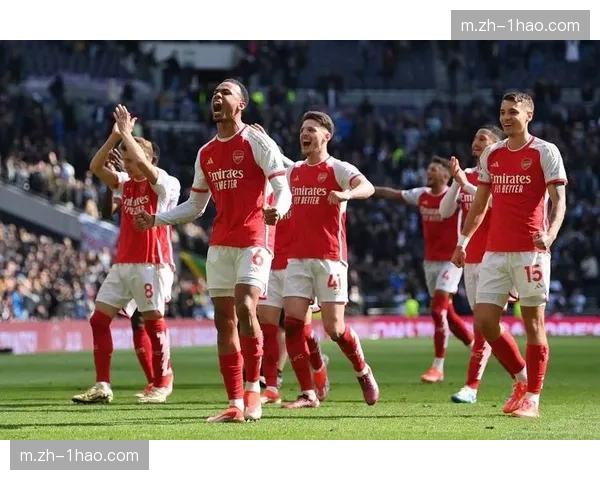 诺丁汉森林客场对阵曼城历史劣势明显,保级战意遇争冠决心 诺丁汉森林客场对阵曼城历史劣势明显,保级战意遇争冠决心